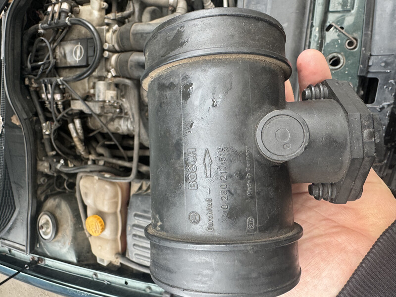 Датчик расхода воздуха 028021519   Opel Omega