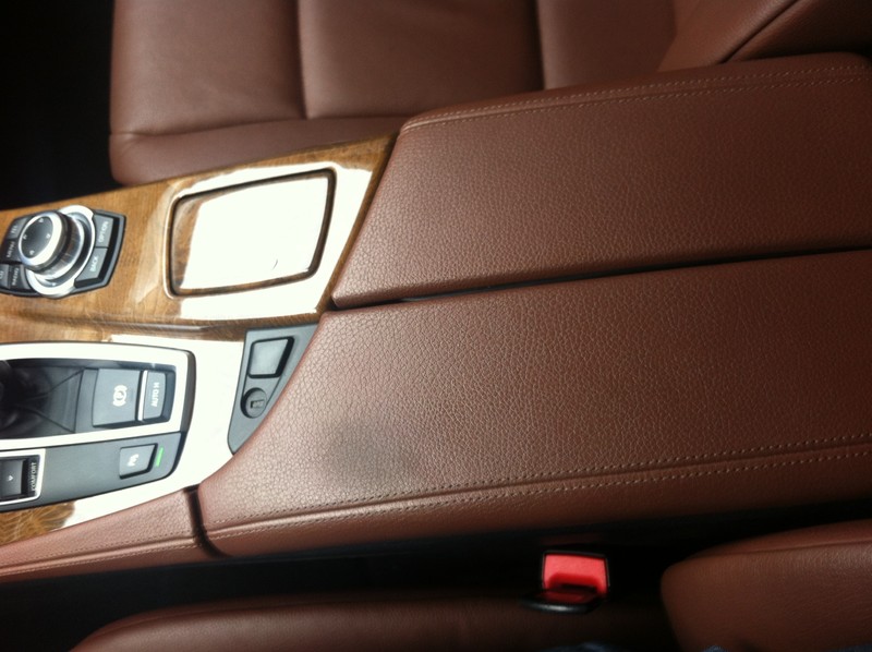 Крышка подлокотника BMW 5 Series  2012 2.0 Бензин Донецк