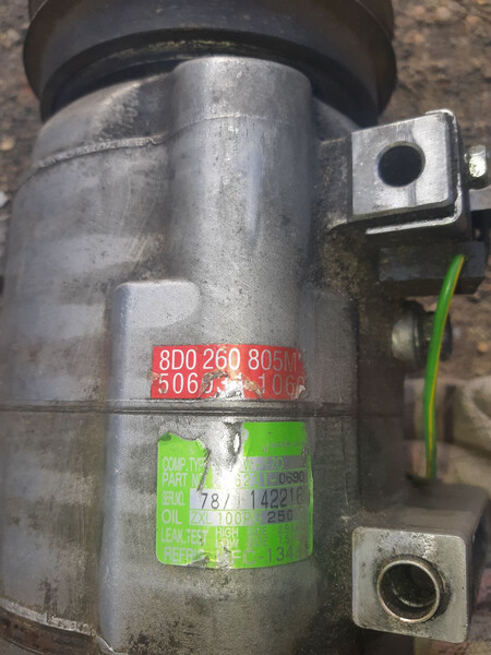 Кондиціонер у зборі 8D0260805M   Audi A4, Audi A6, Volkswagen Passat