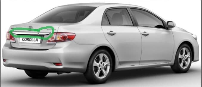 Накладка кришки багажника Toyota Corolla 2012 р.  1.3 л бензин Дніпро