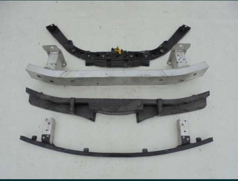 Підсилювач бампера Alfa Romeo Giulia 2019 р.  2.0 л бензин Рівне