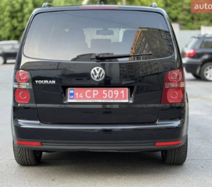 Задний стоп сигнал Volkswagen Touran  2008 универсал 1.6 Бензин Винница