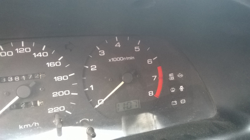Щиток приборов (в сборе) Nissan Primera P10  1992 универсал 2.0 Бензин Борисполь