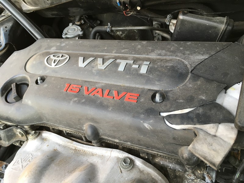 Крышка на двигатель Toyota Camry 40 2010 г.  2.4 л бензин Новомосковск