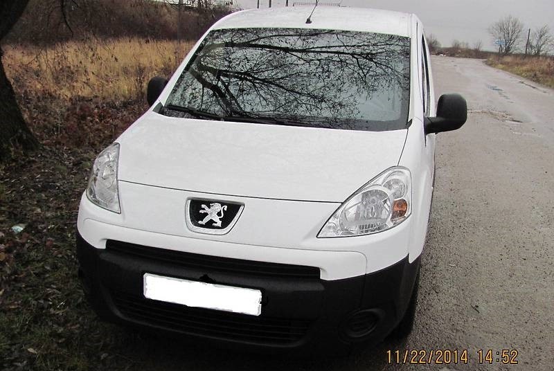 Фары основного света. Peugeot Partner Грузовой 2012 1.6 Дизель Краматорск