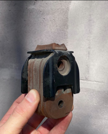 Подушка глушителя Ford Edge Titanium 2018 г.  2.0 л бензин Черновцы