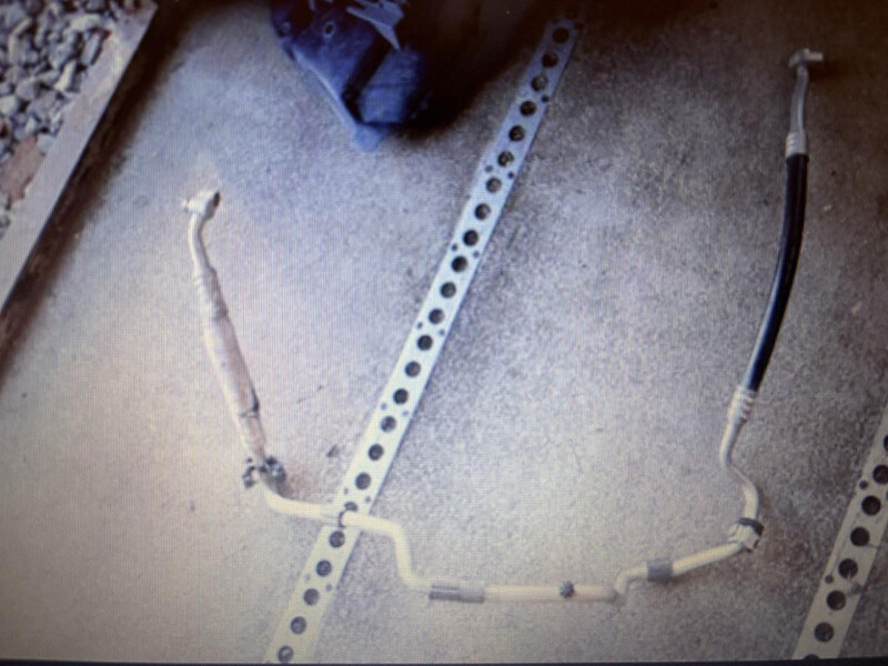 Шланг кондиционера от компрессора к радиаторам Volkswagen Passat  2014 2.0 Дизель Одесса