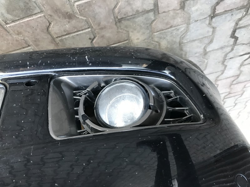Облицовка противотуманной фары Land Rover Range Rover  2011 4.4 Дизель Черновцы