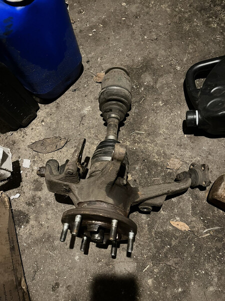 Поворотный кулак левый передний Mazda BT-50  2006 2.5 Дизель Одесса