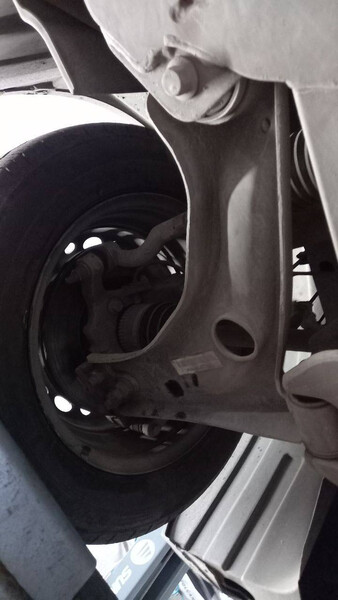 Шаровая опора maxus ev30 BYD Qin MAXUS EV30 2022 г.  111.0 л электро Киев