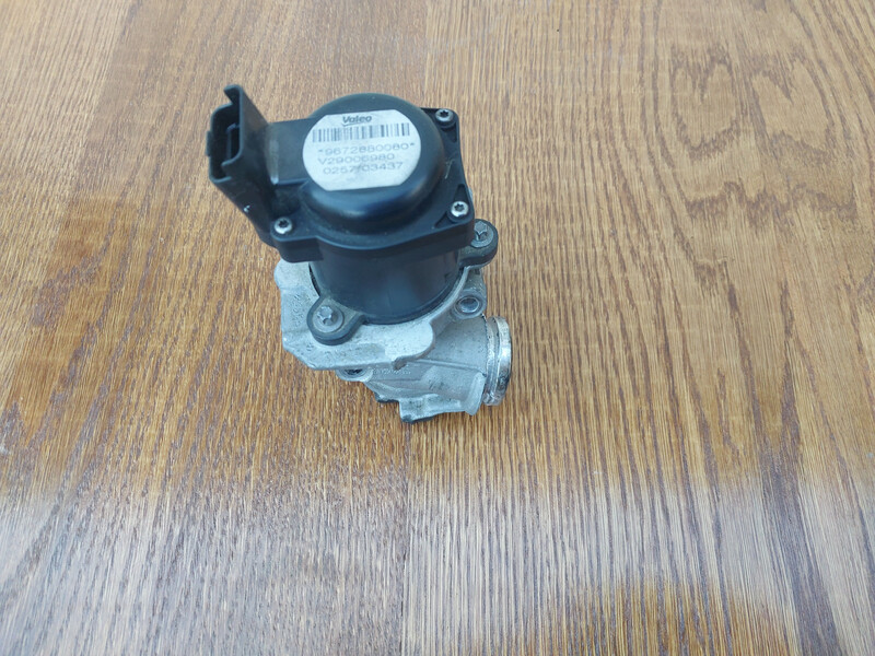 Клапан EGR Peugeot 307  2008 хэтчбек 1.6 Дизель 