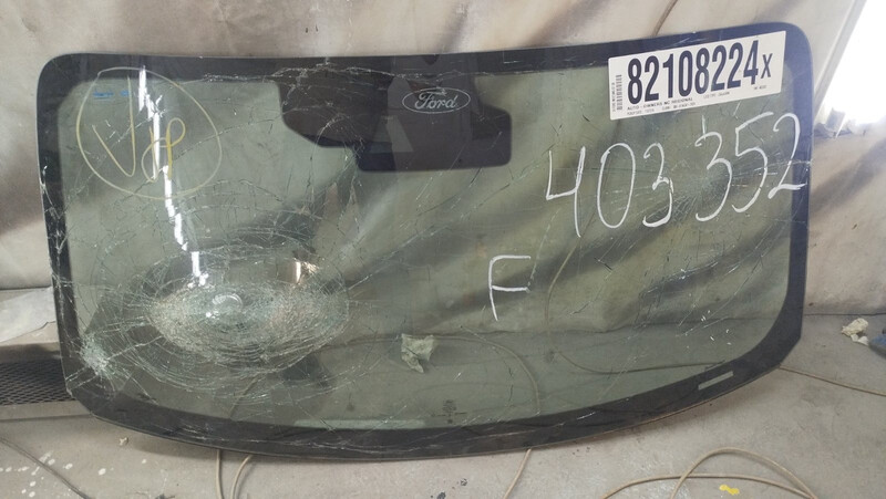 Стекло лобовое PR3Z6303100B   Ford Mustang