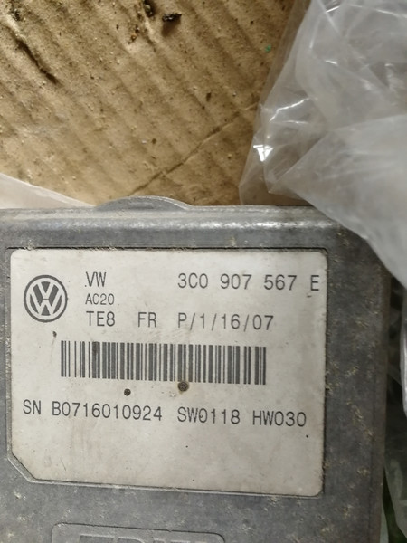 Блок управління круїз-контролем 3C0907567Е   Volkswagen Passat
