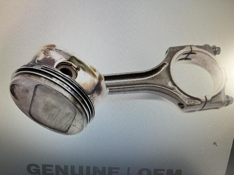 Поршень Volkswagen Phaeton 2005 г.  4.2 л бензин