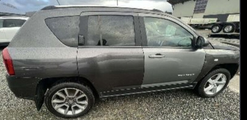 Дверь передняя правая Jeep Compass  2012 универсал 2.2 Дизель Луцк