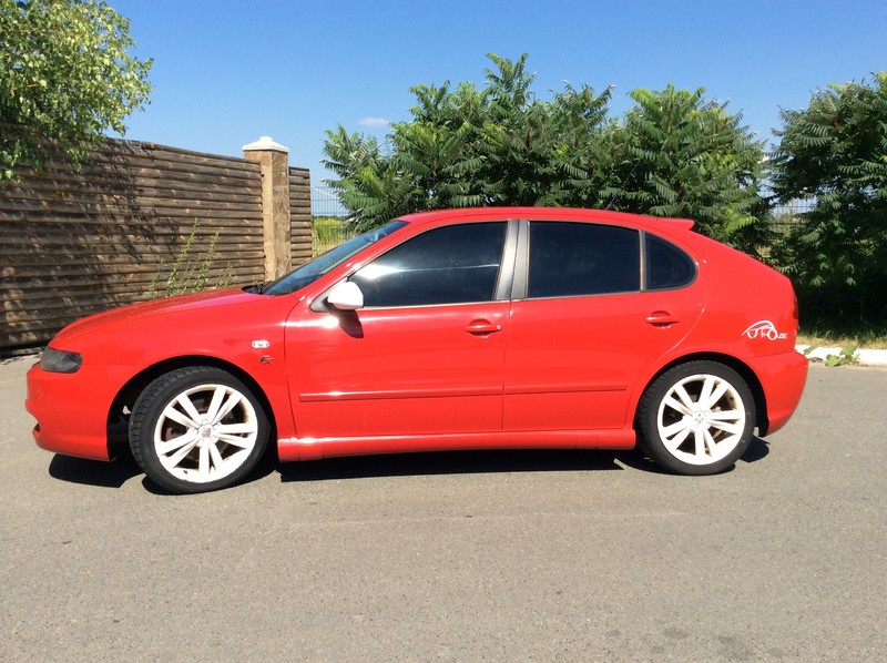 Подкрылки передние Seat Leon  2005 хэтчбек 1.8 Бензин Киев