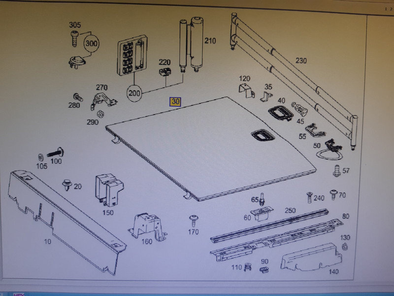 Полка багажника над запаской Mercedes-Benz M-Class W166  2012 2.2 Дизель Черновцы