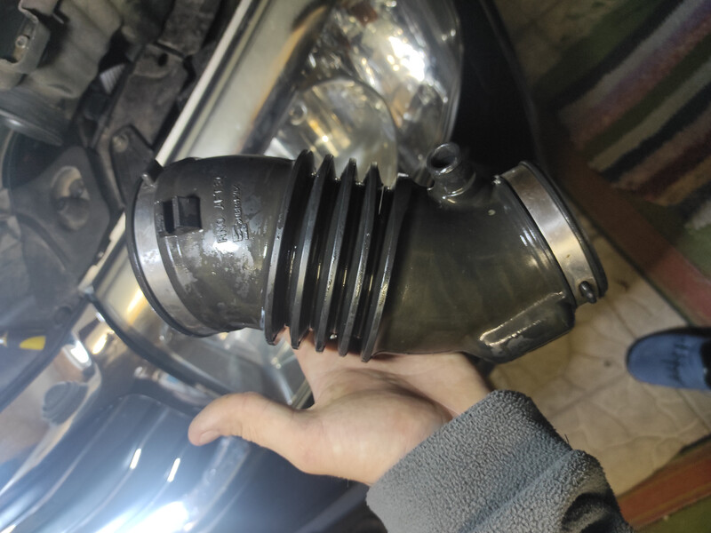 Патрубок воздушного фильтра Honda Pilot  2012 3.5 Бензин Чернигов