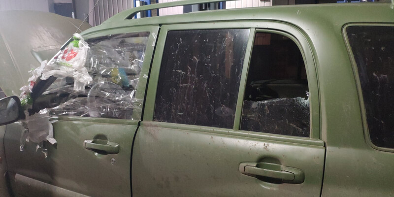 Стекло кузовное правое глухое Suzuki Grand Vitara  2000 2.0 Дизель Днепр