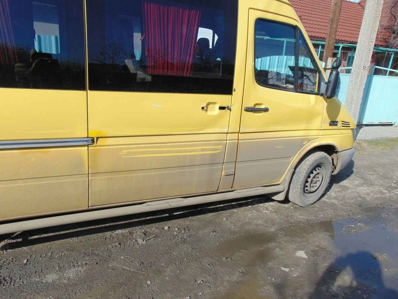 Дверь правая Mercedes Sprinter 2008 г.  Одесса