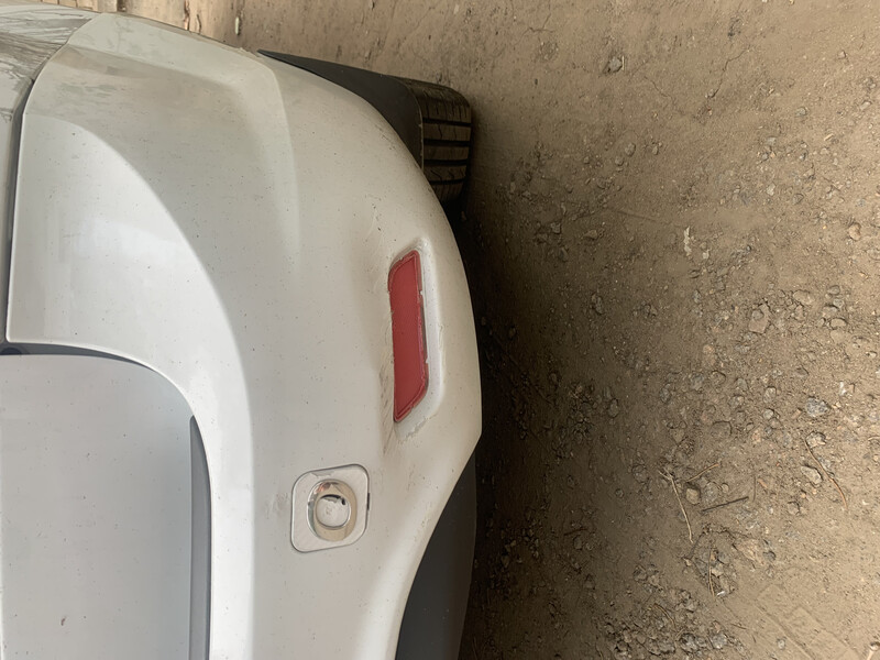 Відбивач фари правий Ford Focus  2010 універсал 1.6 Дизель Миколаїв