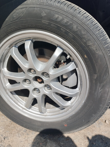 Покрышка одна Toyota Prius 40  2016 хетчбек 1.8 Бензин 