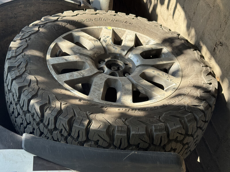 Литі диски Nissan Pathfinder R51  2012 2.5 Дизель 