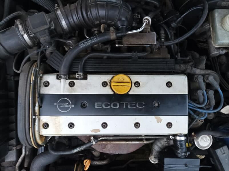 Мотор голый Opel Vectra B 1996 г.  1.8 л бензин