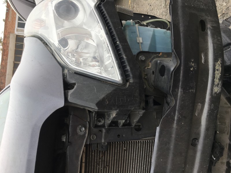 Направляющая бампера правая (ресничка под фарой) Subaru Outback Америка 2013 универсал 2.5 Бензин Днепр