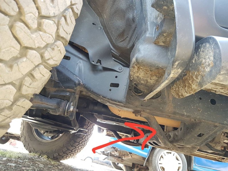 Кронштейн рамы передний левый Toyota FJ Cruiser  2007 4.0 Бензин 