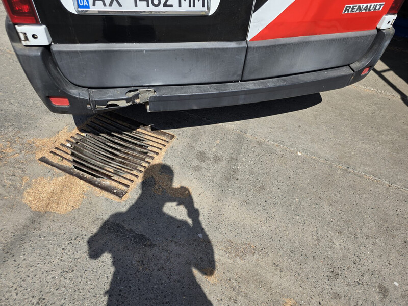 Бампер задний Renault Master  2013 2.0 Дизель 