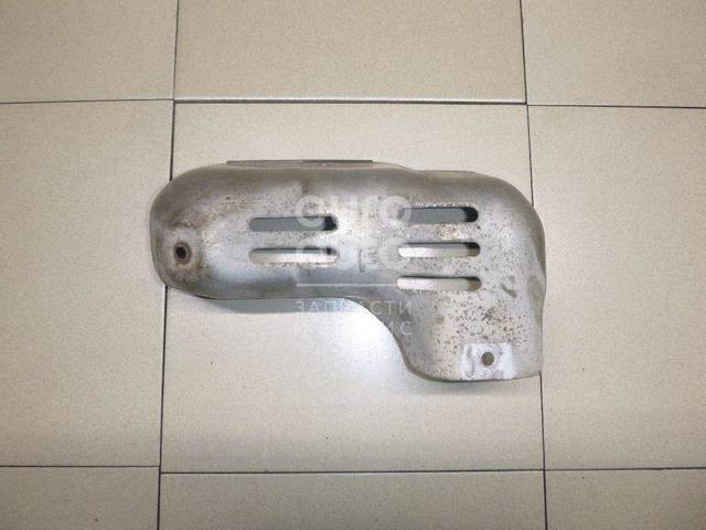 Кожух выпускного коллектора 1716820070   Lexus RX