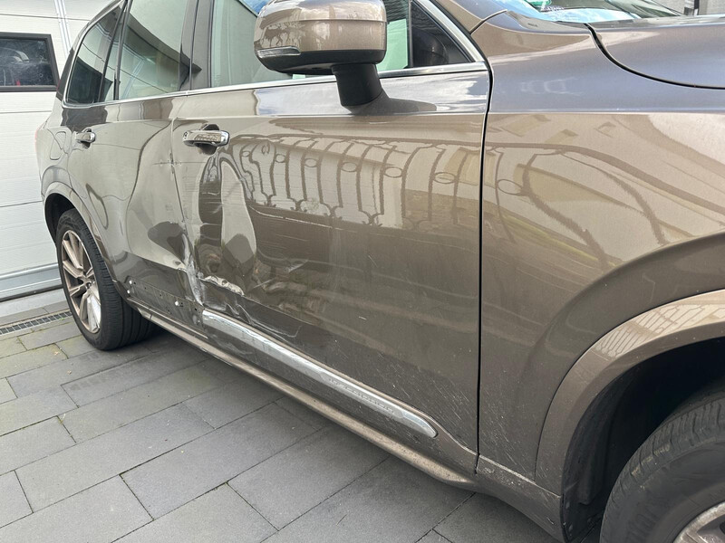 Дверь передняя и задняя правые Volvo XC90  2016 2.0 Дизель 