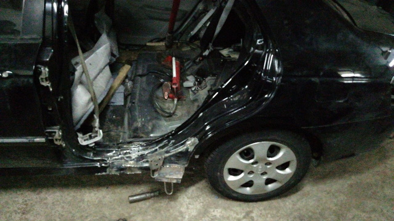 Лівий поріг Kia Cerato  2007 1.6 Бензин 