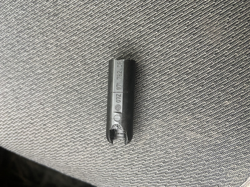 Наконечник свечи накала Volkswagen Golf 6  2009 универсал 1.6 Дизель Винница