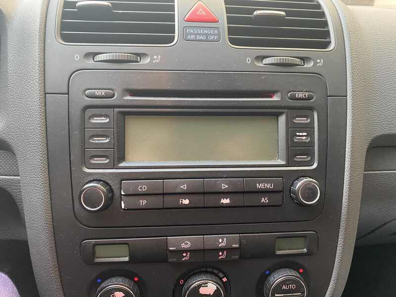 Автомагнитола Volkswagen Golf 5  2005 хэтчбек 1.4 Бензин Черновцы