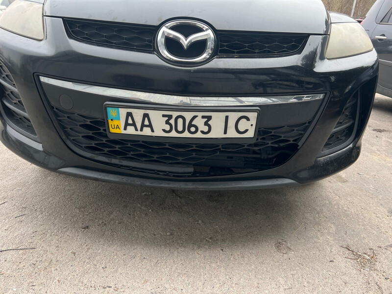 Решітка передня Mazda CX-7 2010 г.  2.5 л бензин Киев