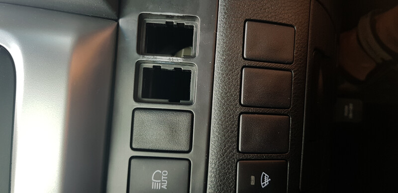 Заглушка в торпедо Toyota Highlander  2019 3.5 Бензин 