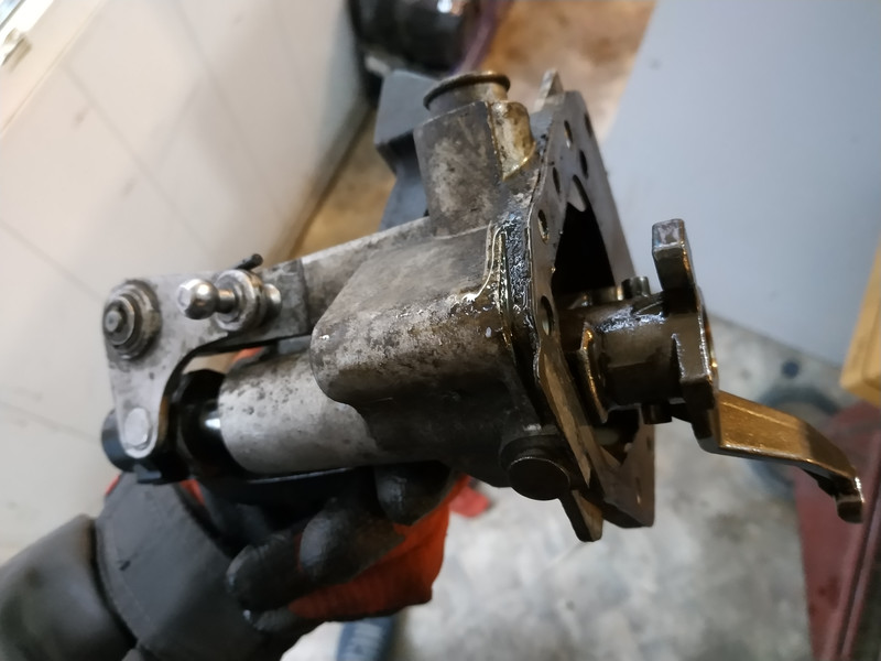 Механізм вибору передач Chevrolet Cruze  2010 1.6 Бензин 