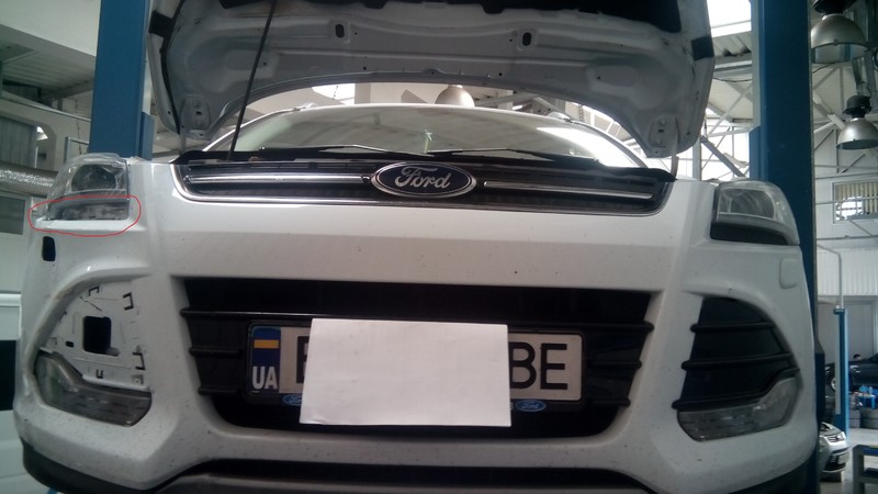 Бампер передний Ford Kuga 2  2013 2.0 Бензин Полтава