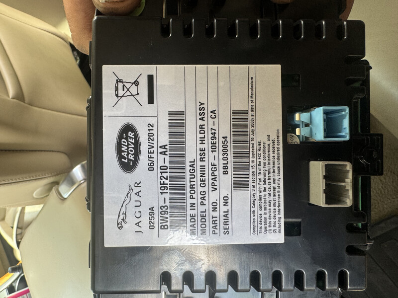 Подголовник с монитором или сама матрица от range rover sport Land Rover Range Rover Sport  2012 5.0 Бензин Ширяево