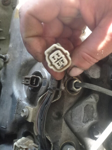 Форсунка Toyota RAV4  2002 2.0 Дизель 