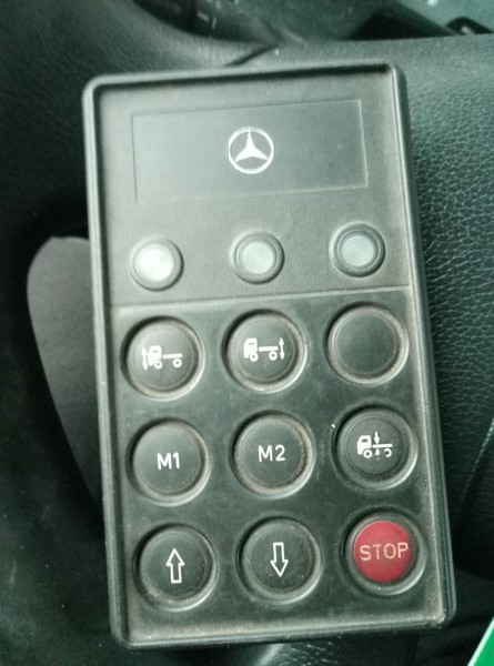 Пульт управления пневмоподвеской Mercedes-Benz 2538 Actros 2536 2004 12.6 Дизель Киев