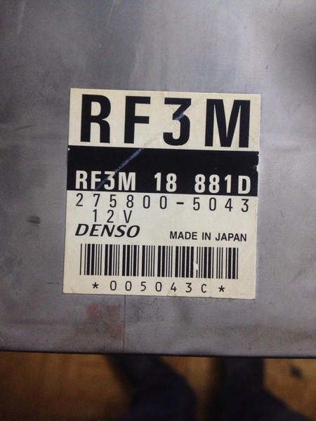 Электронный блок управления двигателем RF3M18881D   Mazda 626