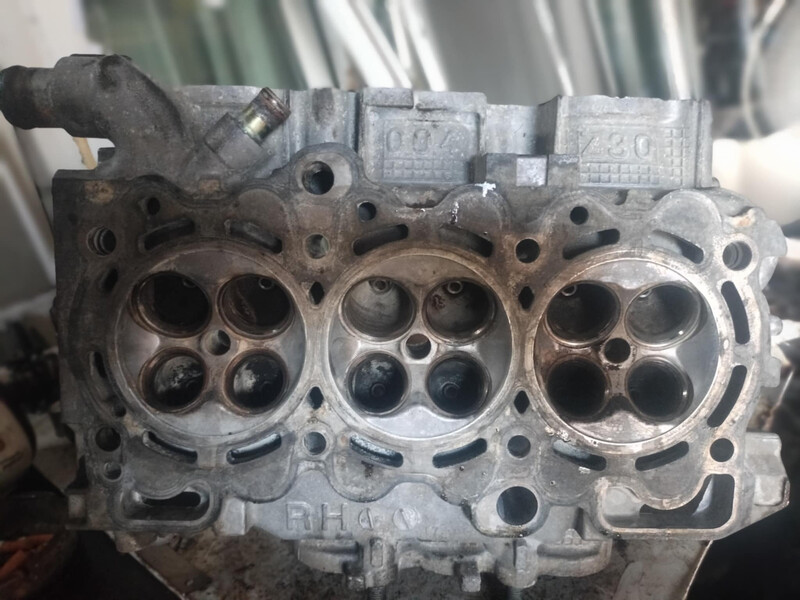 ГБЦ Subaru Tribeca 2007 г.  3.0 л бензин