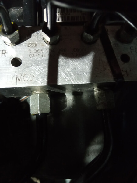 Блок ABS Honda FR-V  2007 хетчбек 2.0 Бензин 