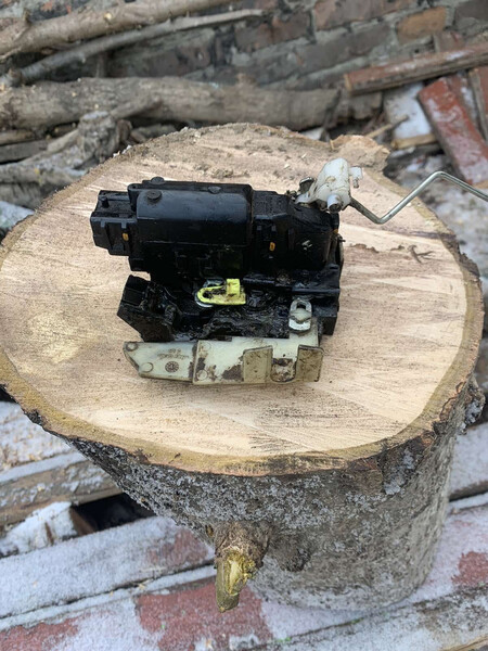 Замок двери Renault Duster 2017 г.  1.5 л дизель Деражня