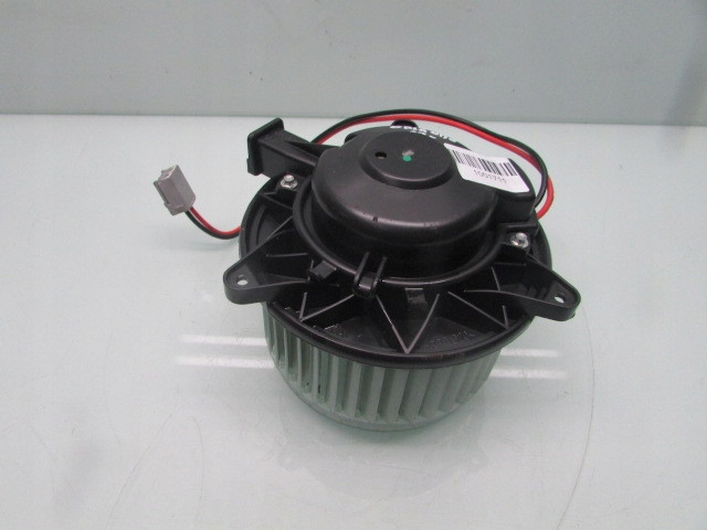 Вентилятор - моторчик печки Chevrolet Orlando  2012 1.8 Бензин Киев