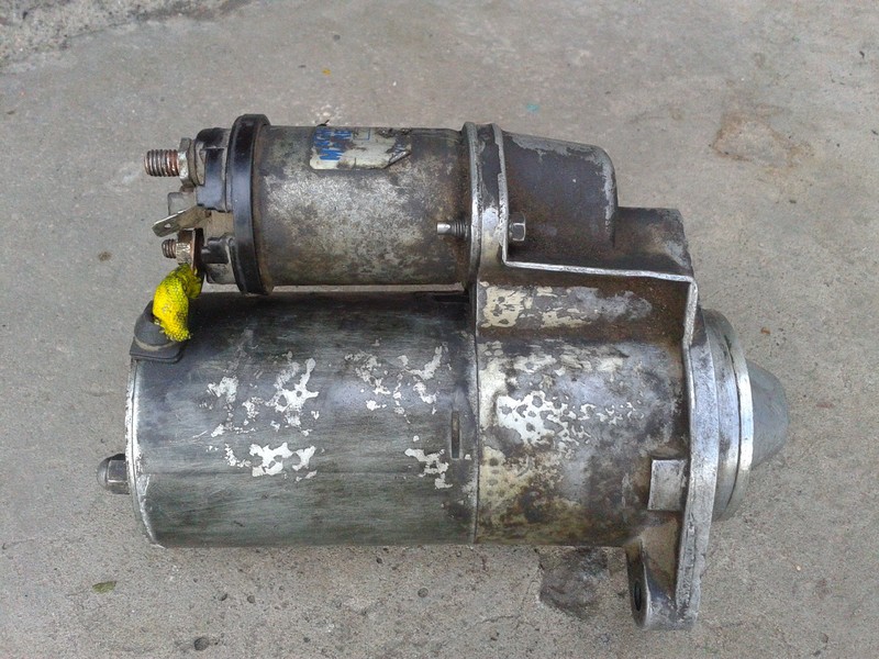 Стартер Nissan Bluebird  1988 хетчбек 1.6 Бензин 