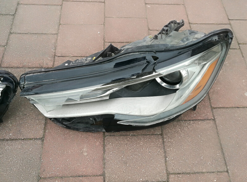 Фара ліва usa гола Audi A6 C7 2016 р.  3.0 л бензин Луцьк